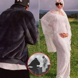 Hailey Bieber is PREGNANT: Popstar Justin and his model wife announce they're expecting their first child as she shows off her bump in a wedding dress -News